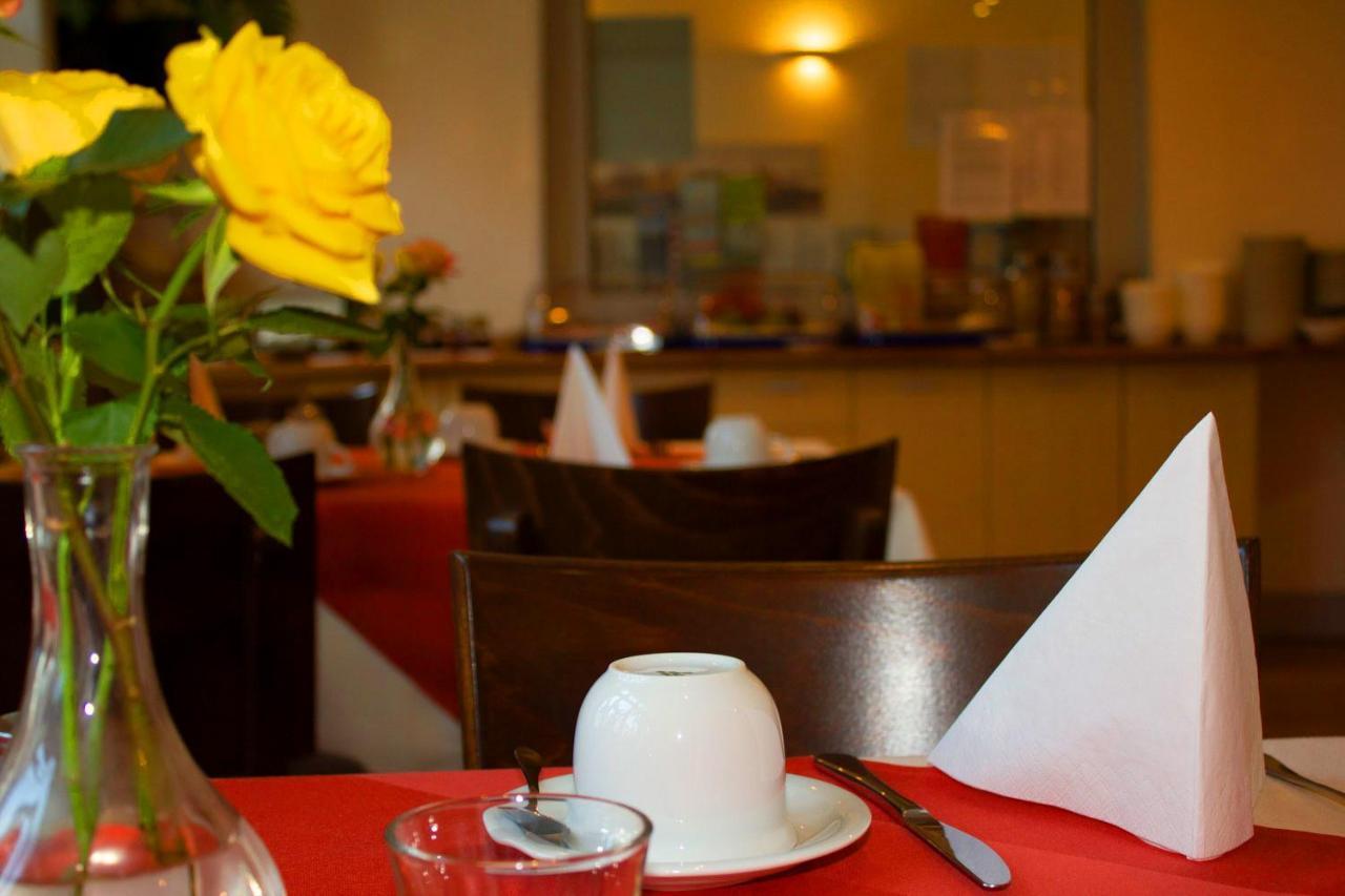 Cvjm Hotel Am Dom Lubeka Zewnętrze zdjęcie