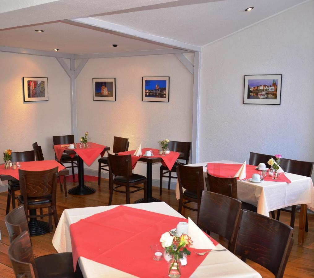 Cvjm Hotel Am Dom Lubeka Zewnętrze zdjęcie